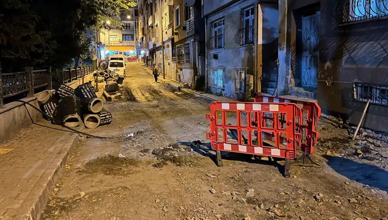Bayrampaşa’da Altyapı Çalışmalarında Rögar Kapağı Patladı: Olayın Ardındaki Gerçekler