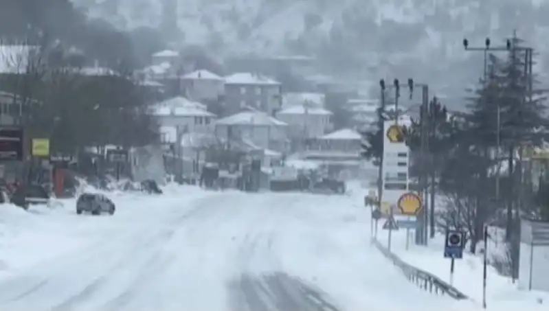 Kar ve Sis Nedenleriyle Sertavul Geçidi Ulaşımı Kapandı, Sürücüler Dikkat!
