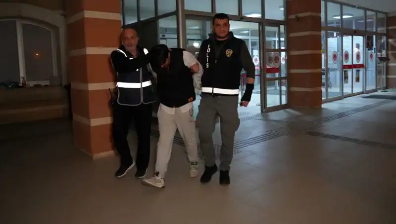 Hamile Eşinin Cesediyle 10 Gün Yaşayan Koca Yakalandı