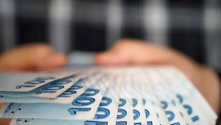 Emekli Promosyon Kampanyaları 2025: Bankalar Arasındaki Farklılıklar Neler?
