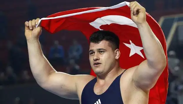 Rıza Kayaalp'e Şok Cezası: 4 Yıl Men! Neler Olacak?