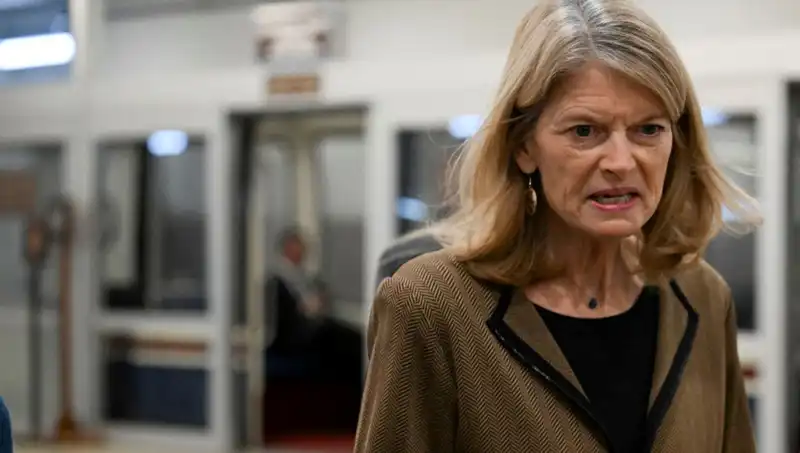 Cumhuriyetçi Senatörden Şok İtiraf: Trump Korkusu Herkesin Üzerinde!