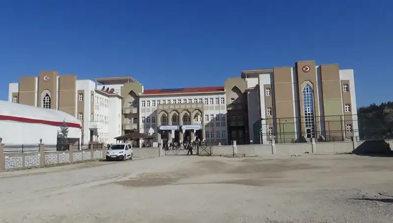 Ortaokulda Şoke Eden Olay: Öğretmenden Öğrenciye Şiddet İddiası