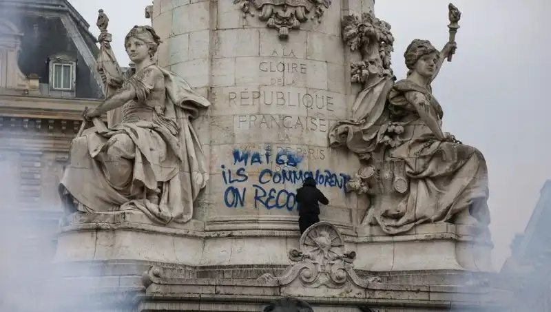 Paris Belediyesi, Grafiticilere Savaş Açtığını Duyurdu!