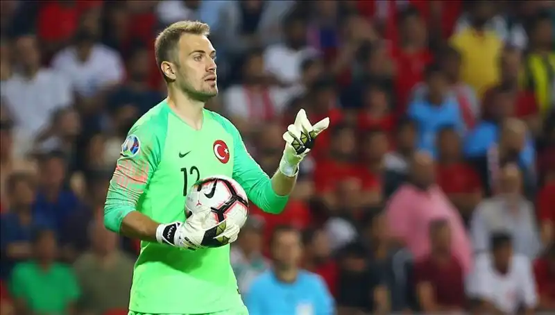 Mert Günok Futbola Veda Tarihini Açıkladı: Hayranlarını Şaşırttı!