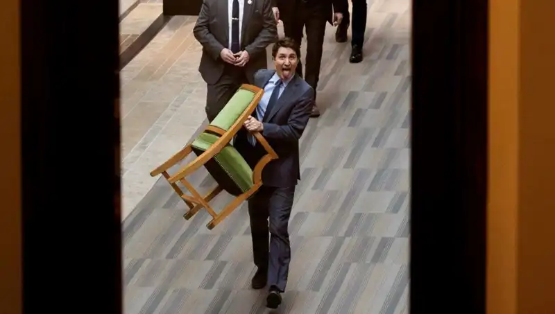 Trudeau Sandalyeyi Alıp Gitti: Halkın Parasıyla Halkı Aldattı mı?
