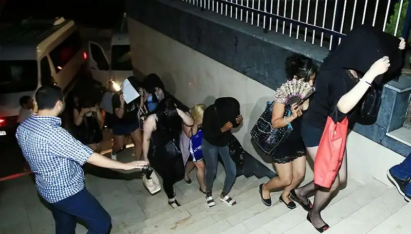 Düzce'de Fuhuş Operasyonu: 5 Zanlı Yakalandı ve Şok İddialar Gündemde