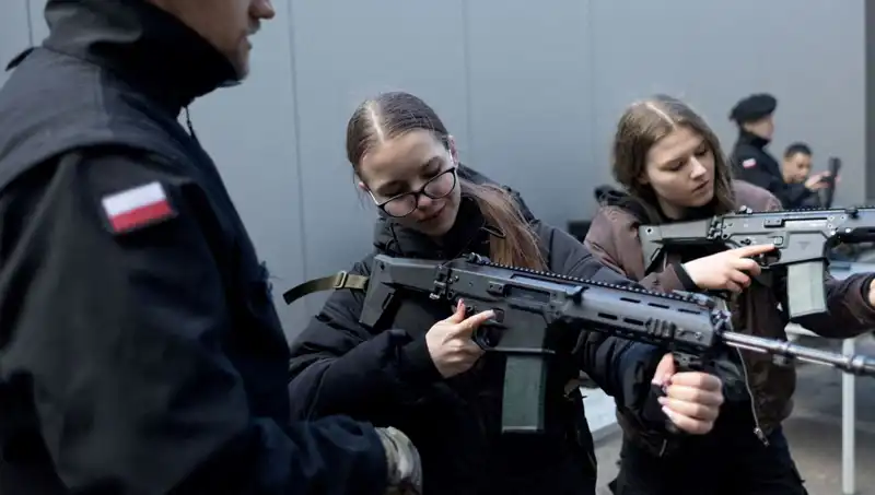 Polonya, Askeri Hazırlıklara Başlayarak Savaş Senaryolarına Yanıt Veriyor