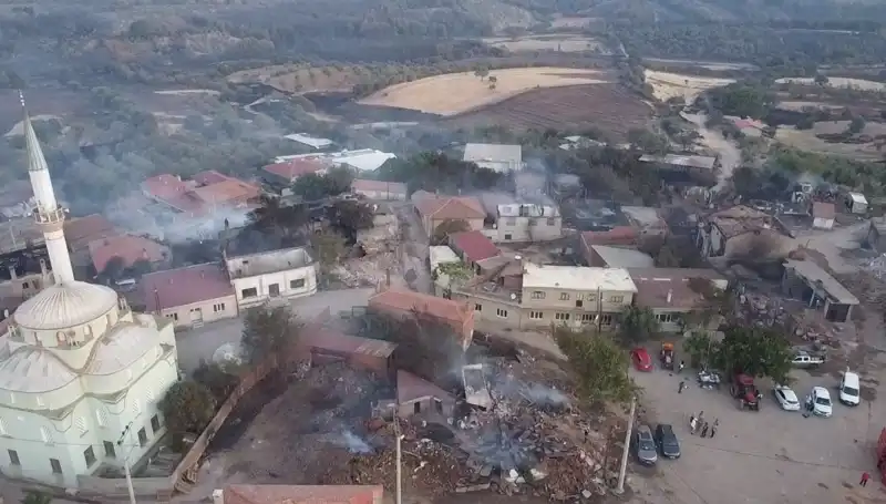 Çanakkale’deki Orman Yangını: Havadan Görüntülerle Felaketin Boyutları Ortaya Çıktı