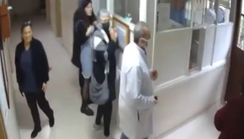 Üsküdar'da Doktorun Cumhurbaşkanına Hakareti: Hapis İstemi Şok Yarattı
