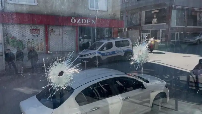 Bursa'da Kıraathaneye Saldırı: Kurşunlama Olayının Ardında Ne Var?