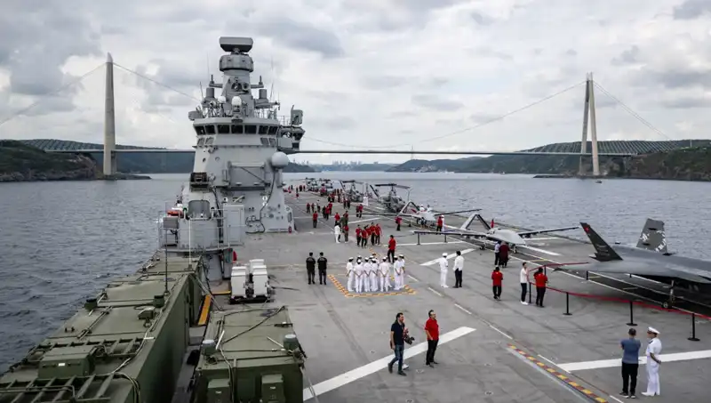 TCG Anadolu, Tarihi Sarayburnu'ndan Ayrıldı: Yeni Görevine Doğru!