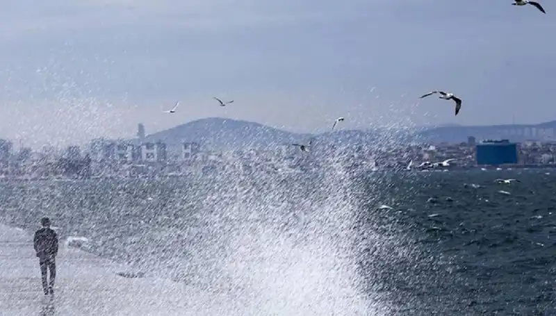 Yılın En Güçlü Fırtınası Yolda! Rüzgar ve Sağanak İçin Önlemlerinizi Alın
