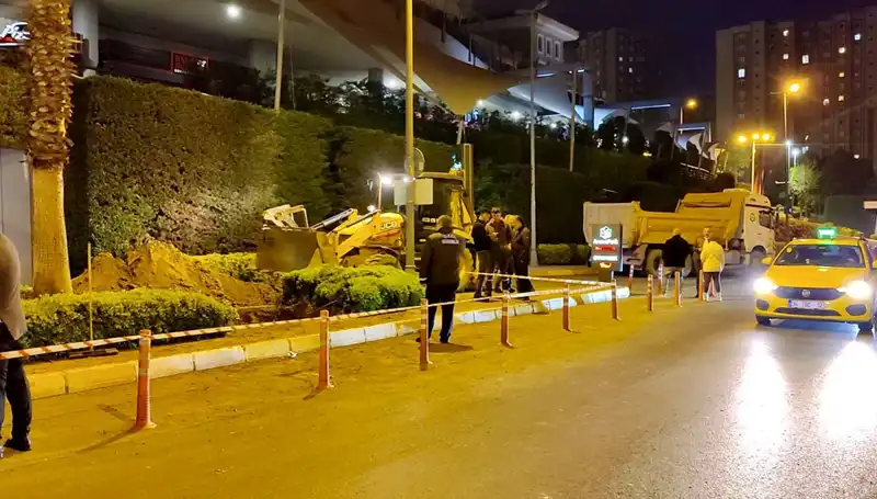 AVM Girişinde Doğalgaz Paniği: Alışveriş Cennetinde Yaşanan Sıcak Anlar
