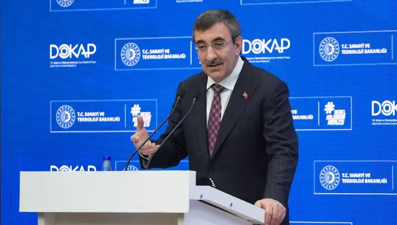 Cevdet Yılmaz'dan Ekonomi Mesajları: Enflasyonla Mücadele Stratejileri Açıklandı