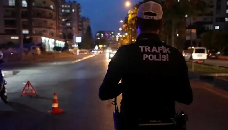 İki Sürücüye Sosyal Medya Paylaşımları Nedeniyle 53 Bin Lira Ceza Kesildi!