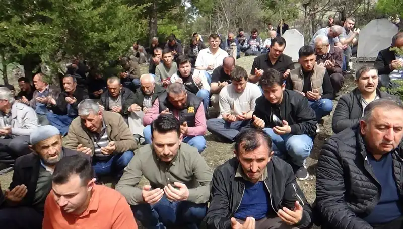 Köy Halkı, Sevdikleriyle Vedalaşırken Gözyaşlarına Boğuldu