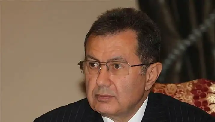 Mehmet Emin Karamehmet: Türk İş Dünyasının Önemli İsimlerinden Biri