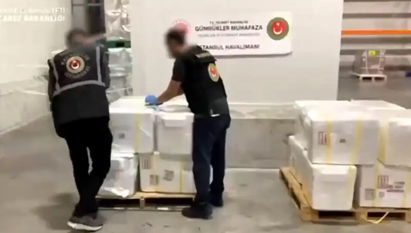 İstanbul Havalimanı'nda Şok: 455 Kilogram Kokain Ele Geçirildi!