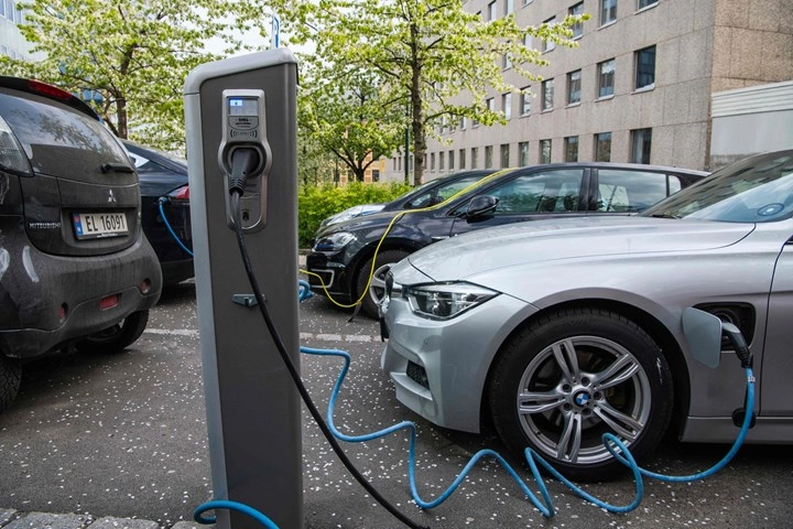 Norveç’te Elektrikli Otomobil Satışları %94’e Ulaşarak Yeni Rekor Kırdı