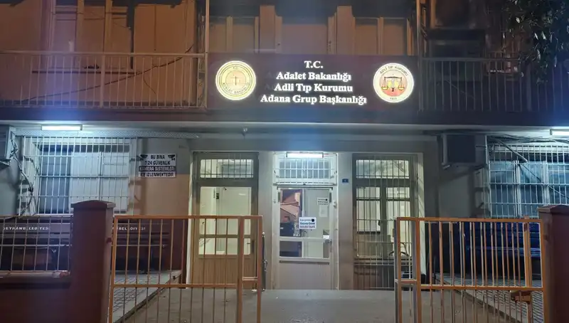 Sokakta Bulunan Adamın Ölümü Cinayet mi, Yoksa Kazadan mı Kaynaklanıyor?