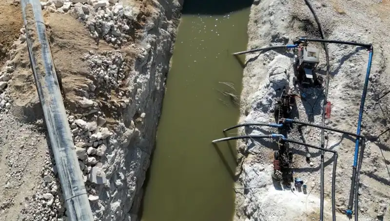 Karaman'ın Musluk Suyuna Petrol Sızması: Pompalar mı Suçlu?