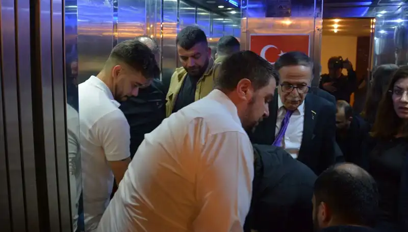 Volkan Konak Anmasında Beklenmedik Kalp Krizi: Hayranları Şokta!
