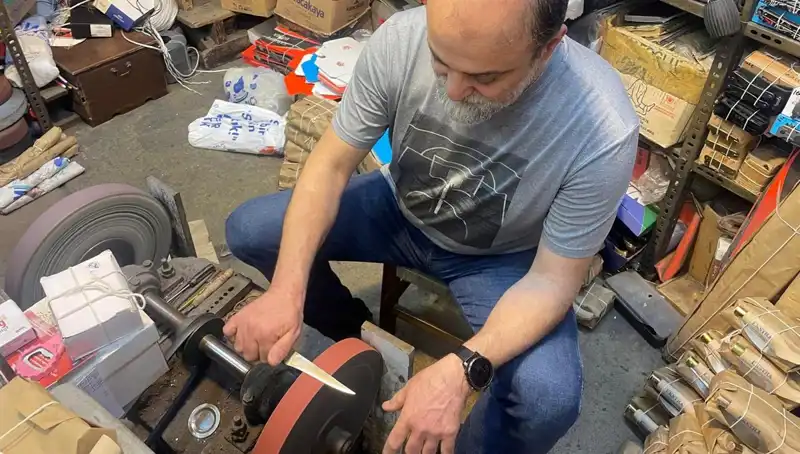 Enginar Bıçakçılarında Hasat Heyecanı: El Becerisi ve Gelenekler Bir Arada