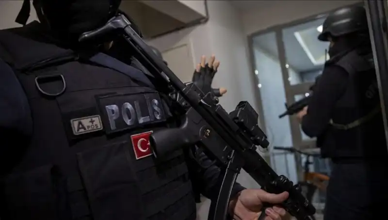 DAEŞ'e Ağır Darbe: 17 İlde 89 Şüpheli Gözaltına Alındı!