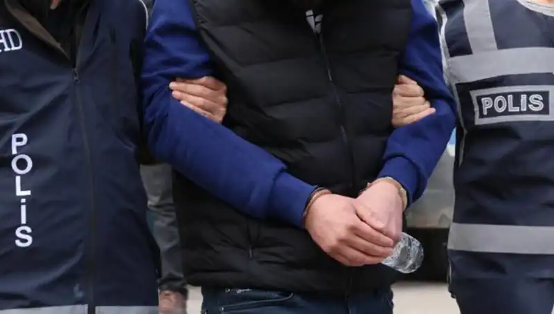 DAEŞ'e Yönelik 4 İl Genelinde Operasyon: Gizli Gözaltılar Gerçekleşti