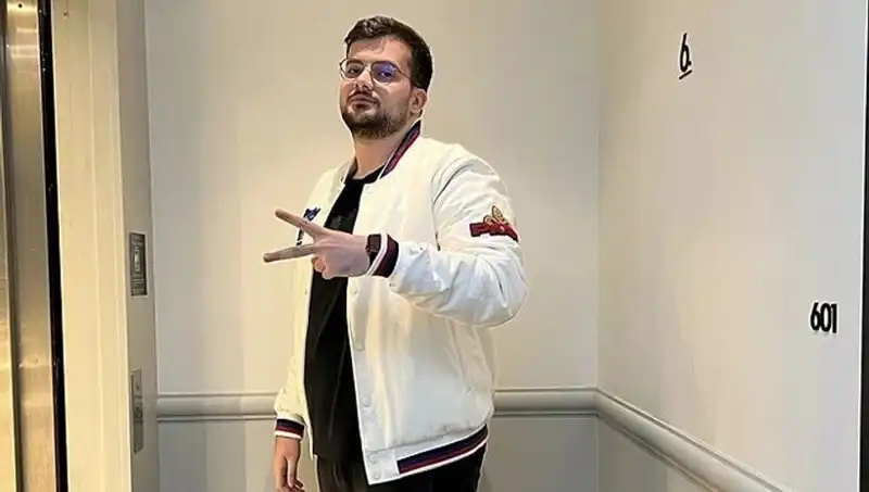 Jrokez Kimdir? Oğuzhan Dalgakıran'ın Hayatına Derin Bir Bakış