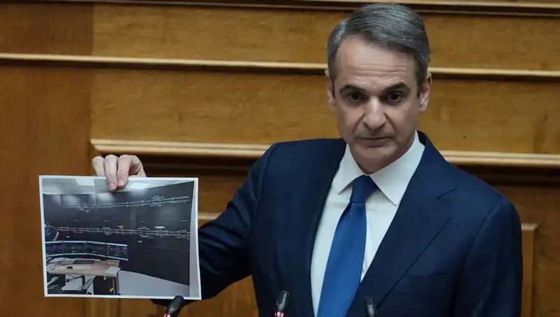 Yunanistan'da Miçotakis Hükümetine Protesto Dalgası: Yeni Bir Dönem Başlıyor