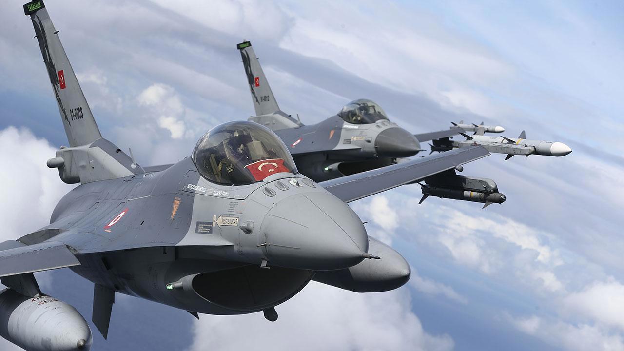 İki Türk askeri kahramanca mücadele verdi