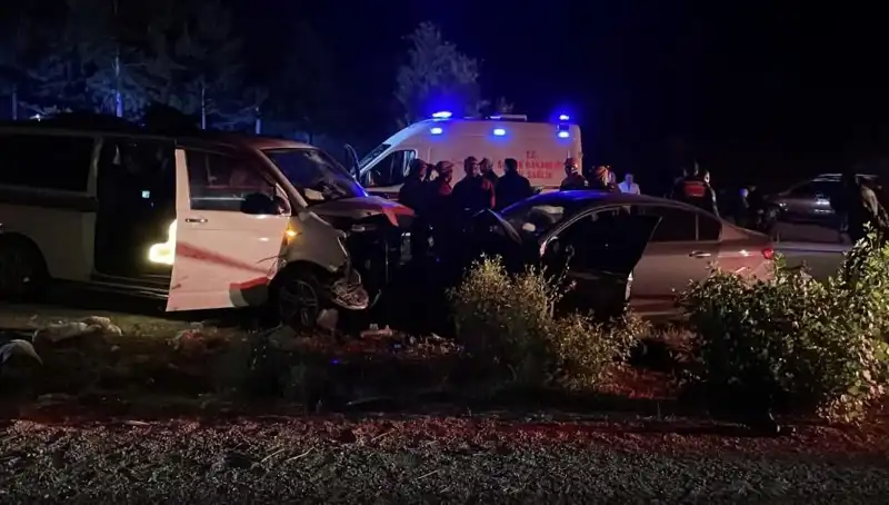 Ters Yön Faciası: Kafa Kafaya Çarpışma Sonucu Can Kaybı!