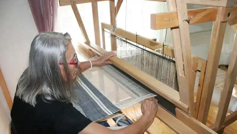Eski Giysilerin İpleriyle Yaratılan Harika Eşyalar: Sürdürülebilirliğin Yeni Yüzü