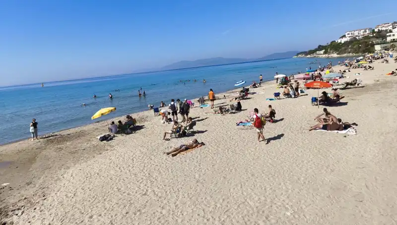 Sıcak Havalarda Plajlar Neden Bu Kadar Kalabalıklaştı?