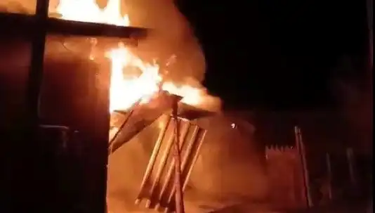Karabük'te İki Ev Kül Oldu: Yangının Sebebi ve Sonrası