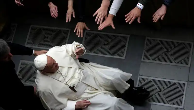 Tarihin Aynasında: Papa Francis'in İstifa İhtimali ve Kilise Üzerindeki Etkileri